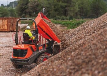 JLG’s acquisition of AUSA products grow the company’s already extensive machinery range. Images: JLG