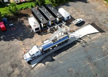 One of TEC’s Mobile Equipped Storage Tank facilities in action. Image: TEC.