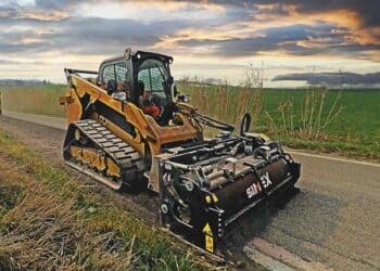 The SIMEX PL2000 attached to a skid-steel loader. Images: Total Rockbreaking Solutions