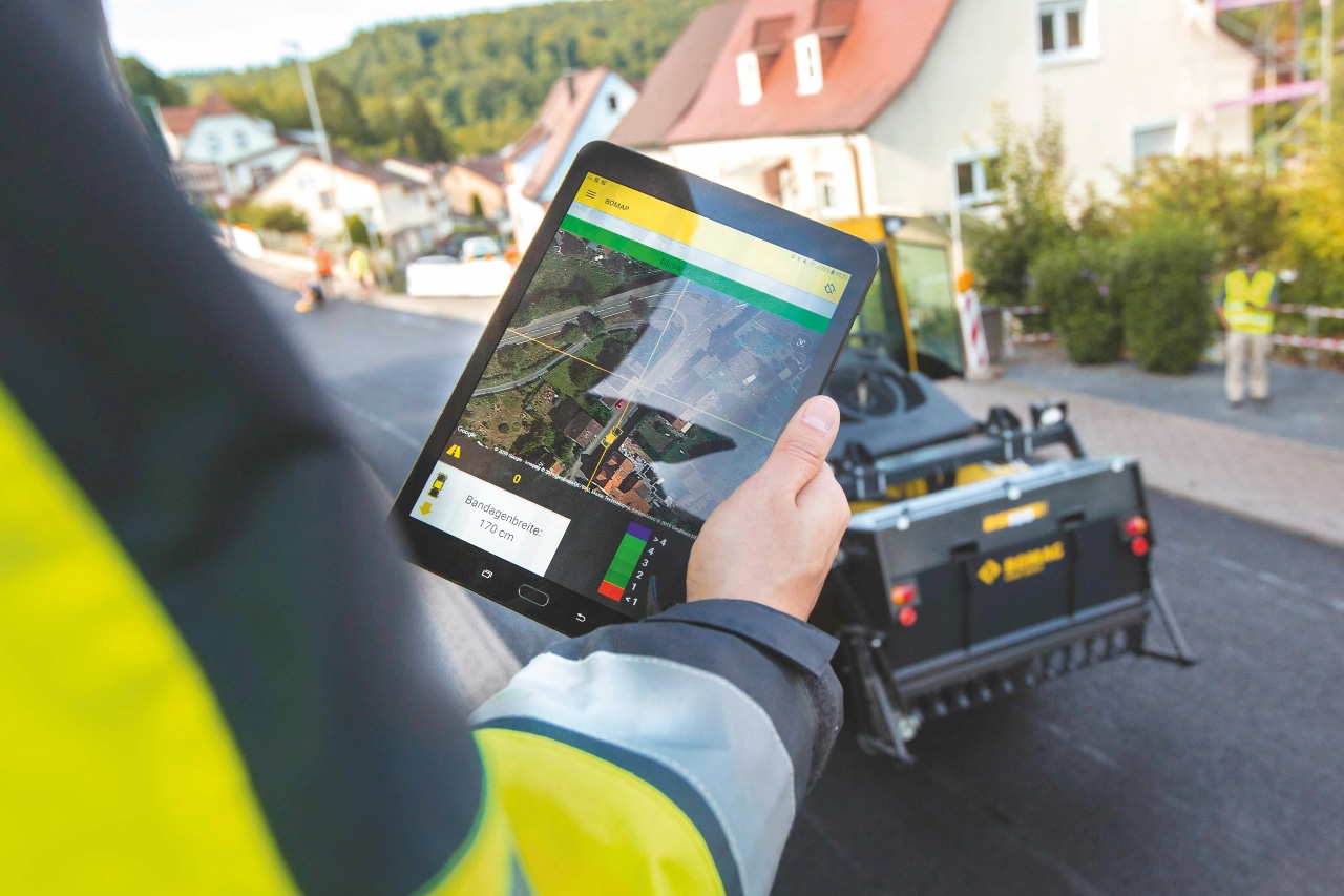 Tutt Bryant and BOMAG telematics: compaction quality insights for road engineers